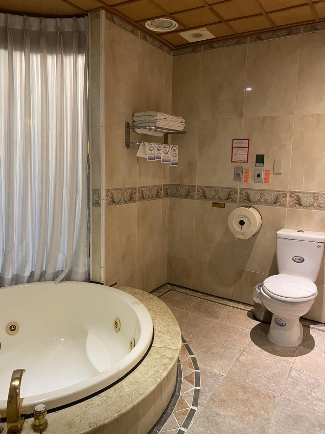 I Live Motel Kaohsiung Dış mekan fotoğraf
